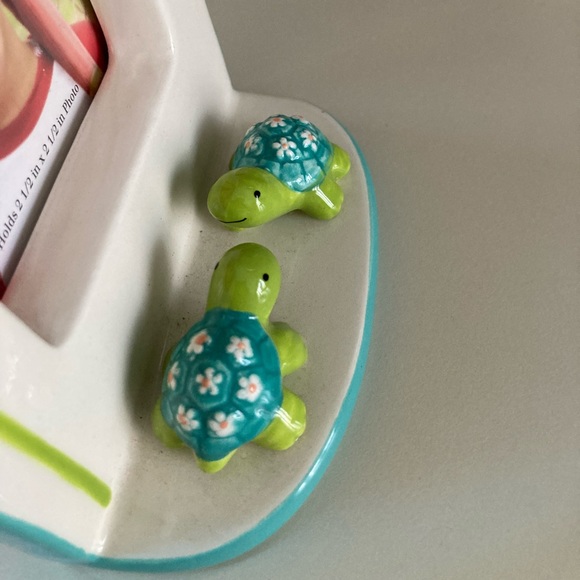 Frame with Turtles - Picture 3 of 5